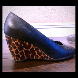 Black w leopard print peep toe wedges —cute!